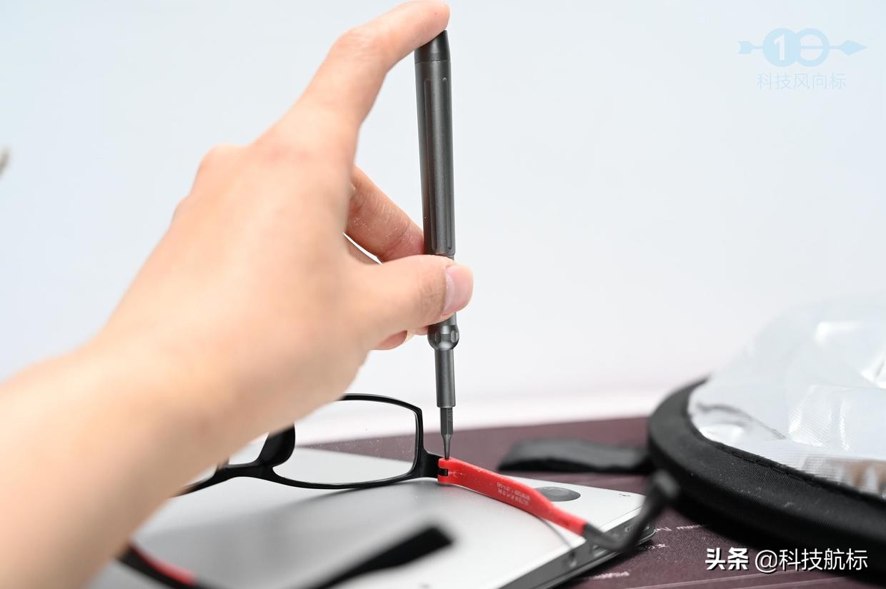 耐用小螺丝刀推荐哪款好用,倍思特十合一螺丝刀