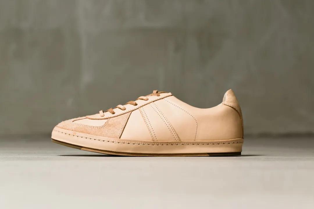 今天上班迟到了,因为隔壁公司的姑娘问我要鞋子链接|球鞋推荐