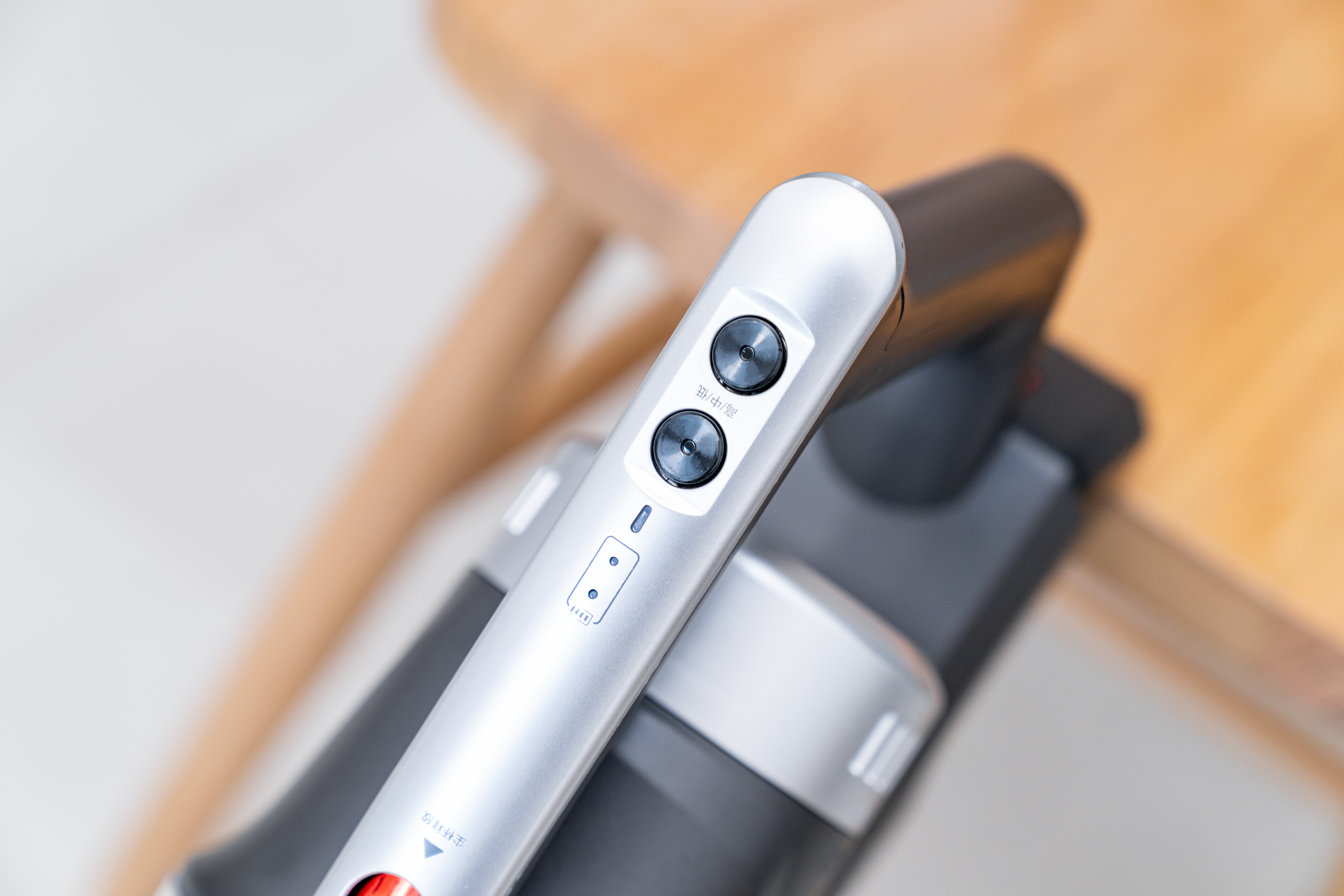 美的p7弯折吸尘器初体验,美的吸尘器深度清洁