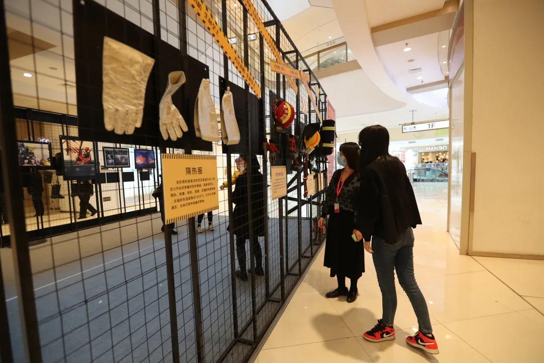 综合体换装“救援橙”！“橙色力量”消防街区邀你一起来打卡！