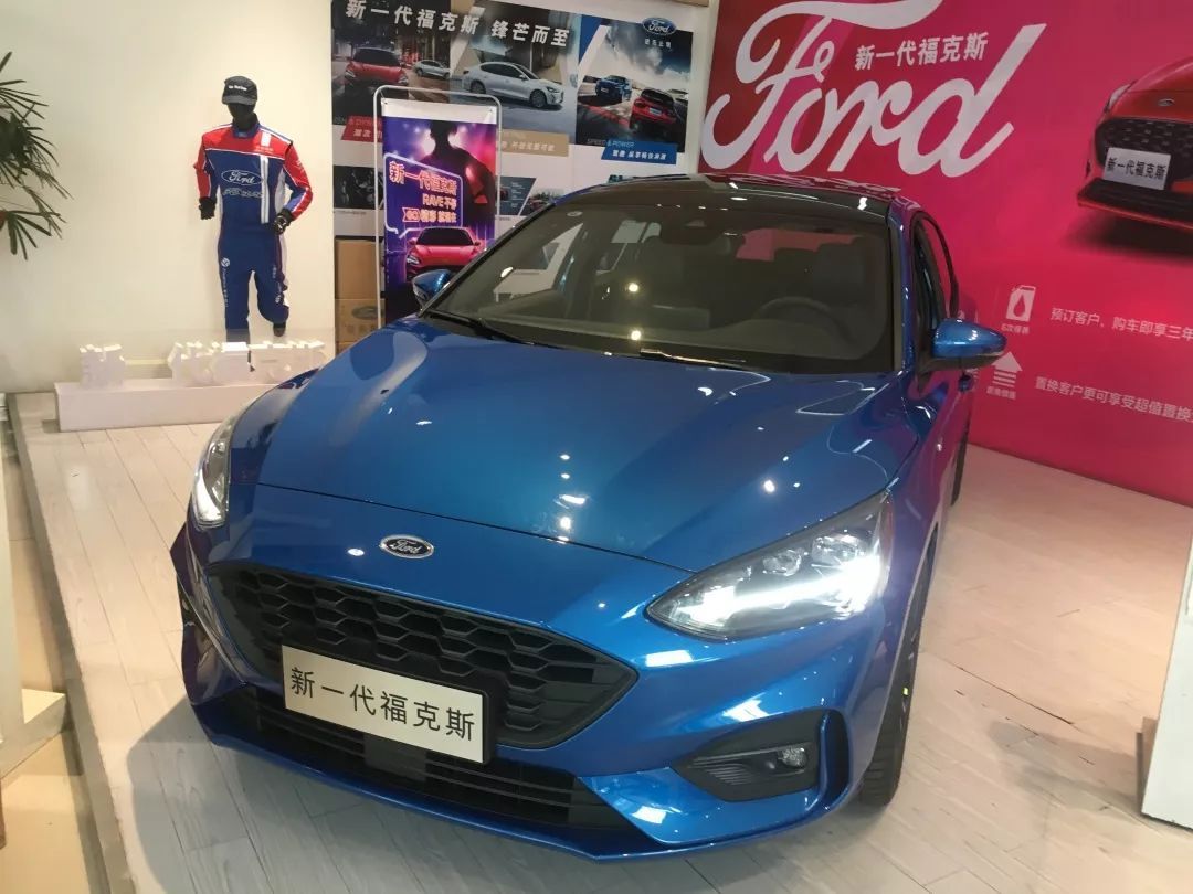 试驾小钢炮全新福克斯active,试驾新福克斯