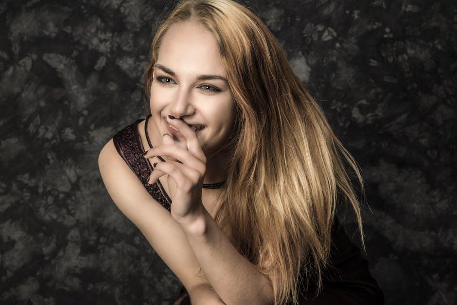 “恋爱六年没睡过就分手了，你亏不亏？”这个男人的回答很赞！