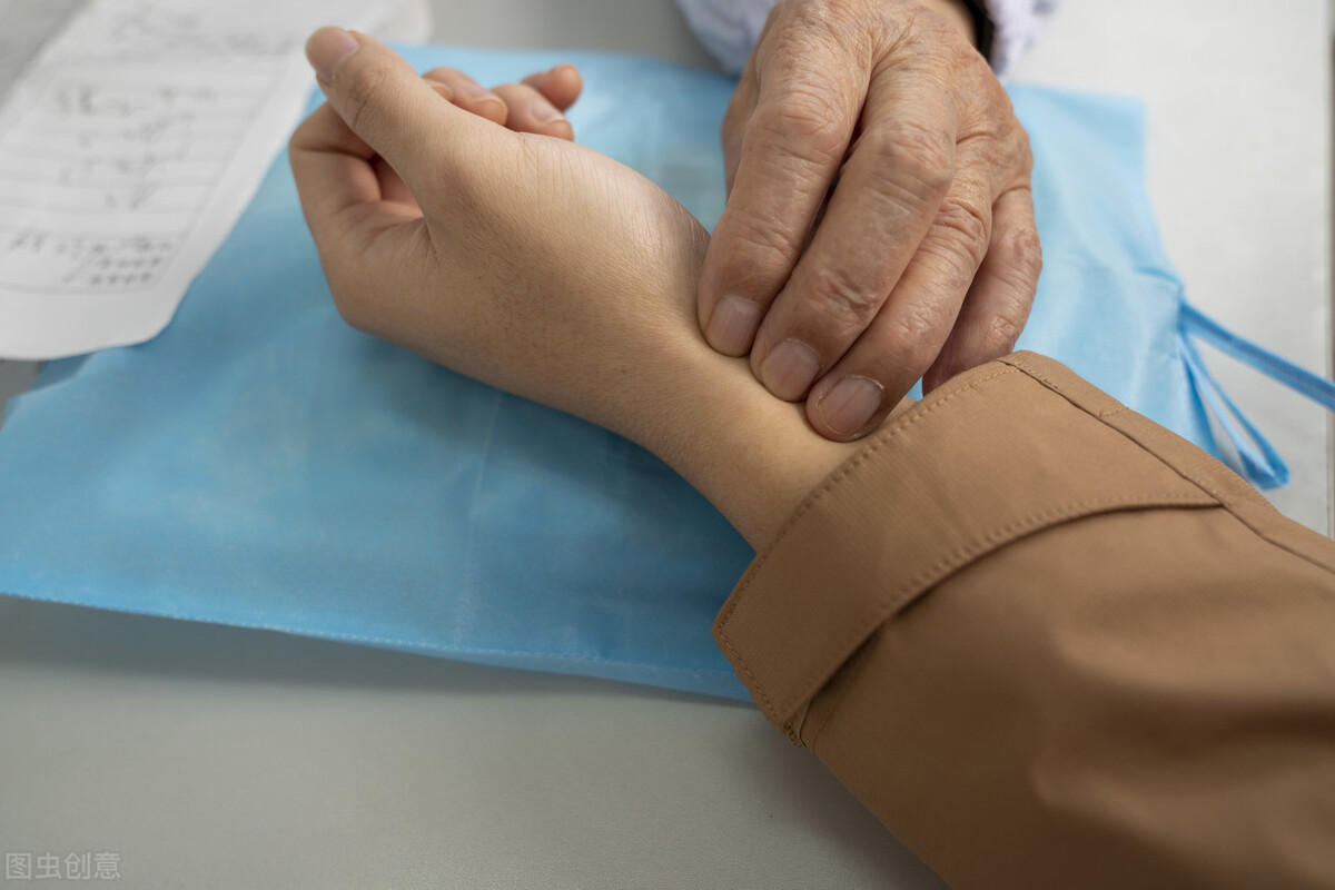 中医为何治不好癌症,中医为什么治不好慢性病