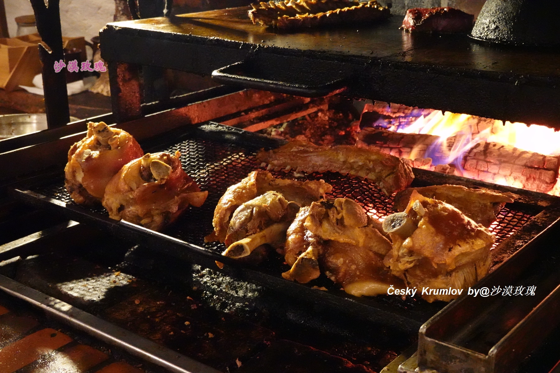 在有“捷克的丽江”之称的小镇,寻觅五瓣玫瑰的芳香