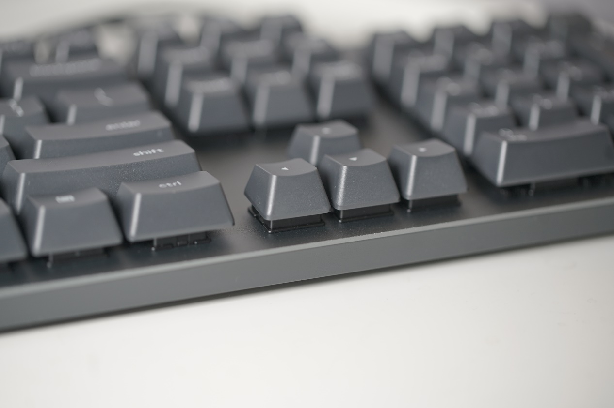 罗技入门办公键盘测评,舒适的键盘