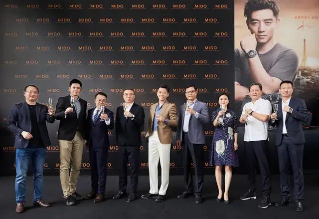 郑恺美度表视频 (郑恺亮相瑞士美度表新品发布盛典)