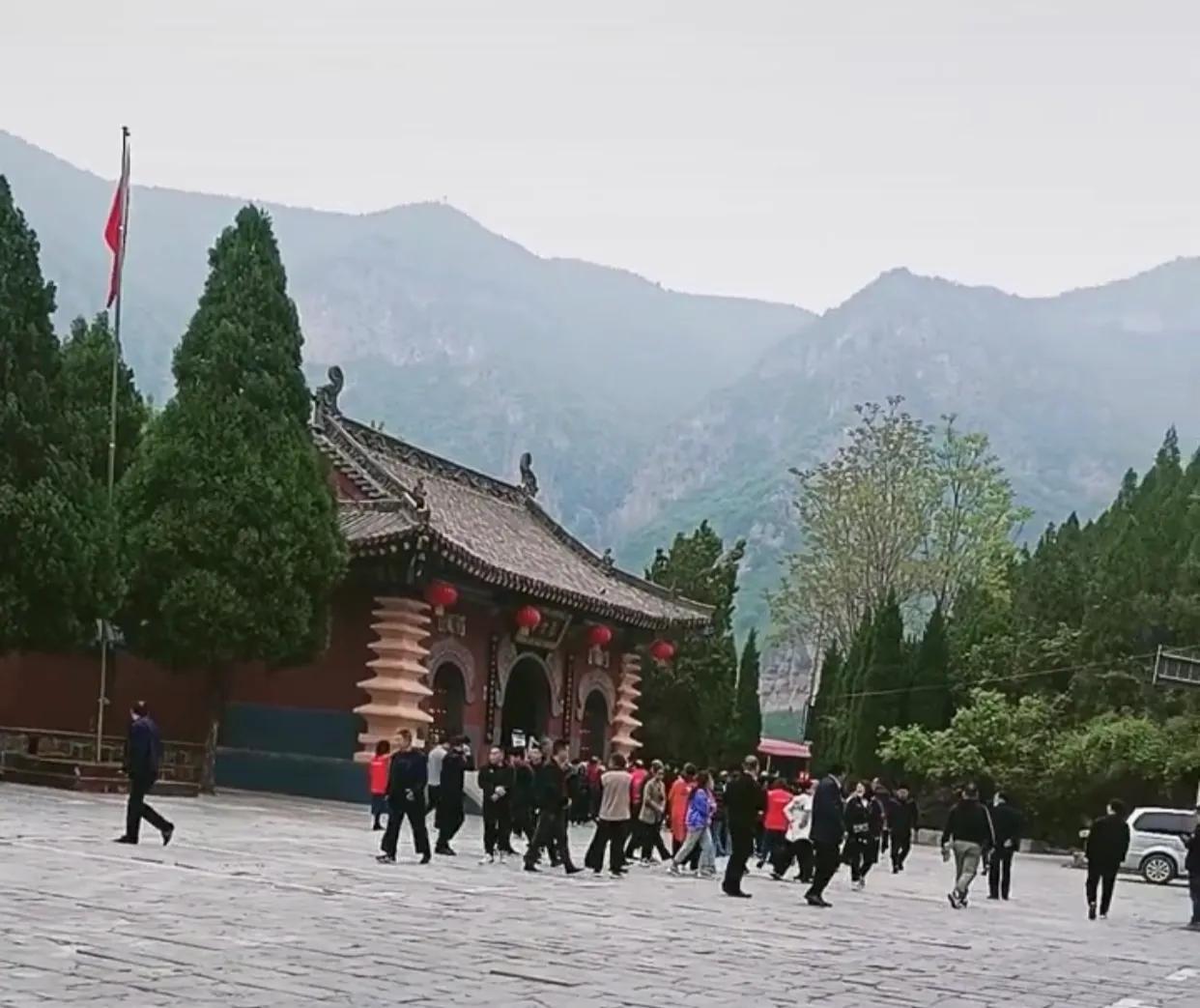 想去郑州玩推荐几个地方和路线,想在周边走走