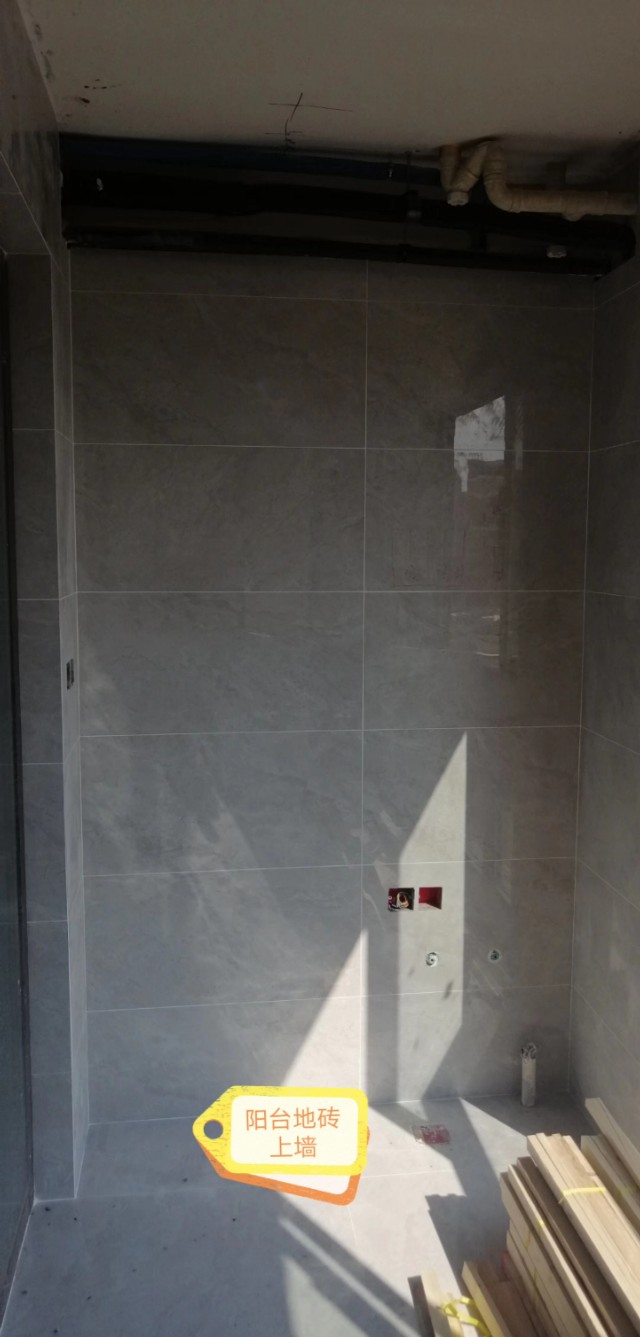 带花纹的瓷砖好,带logo的瓷砖会不会靠谱点