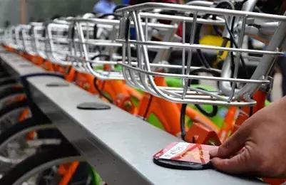 公交乘车码怎么扣款,邯郸公交车刷两次卡