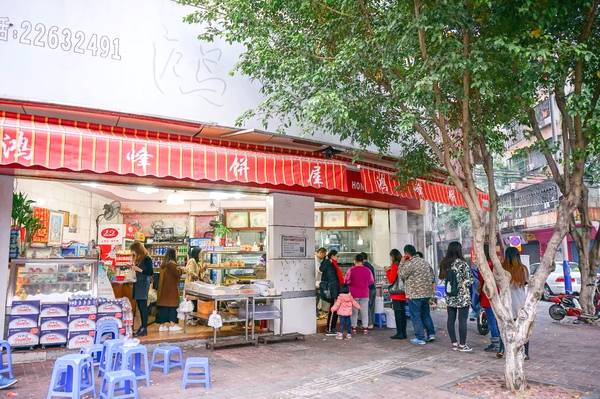 震惊!广东人早餐都加这些虫子,而且还是活的!