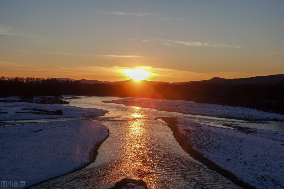 白领辞职摆摊卖蛋堡,白领辞职卖盒饭