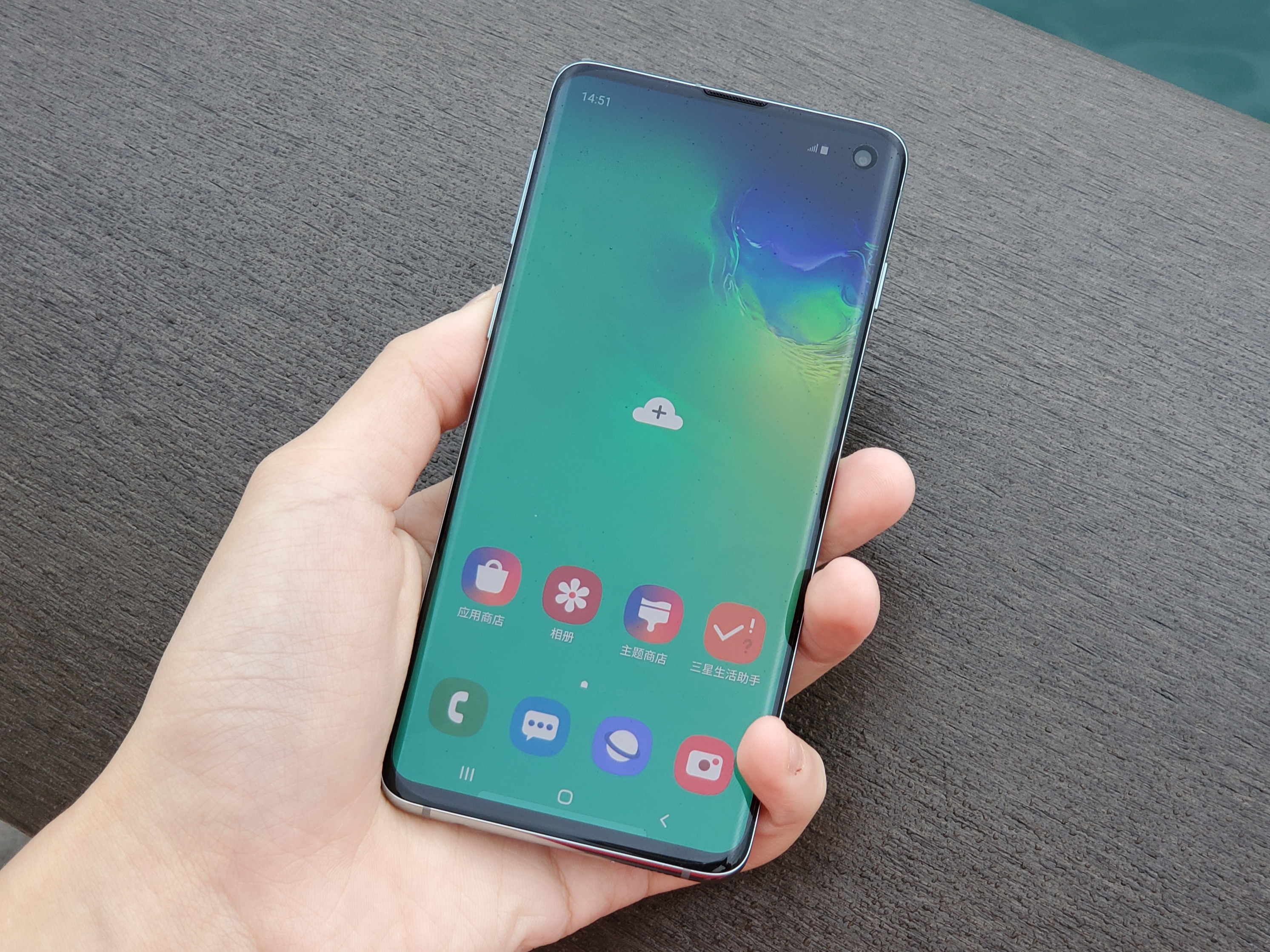 三星s10有送耳机的吗 (港版三星s10送耳机)