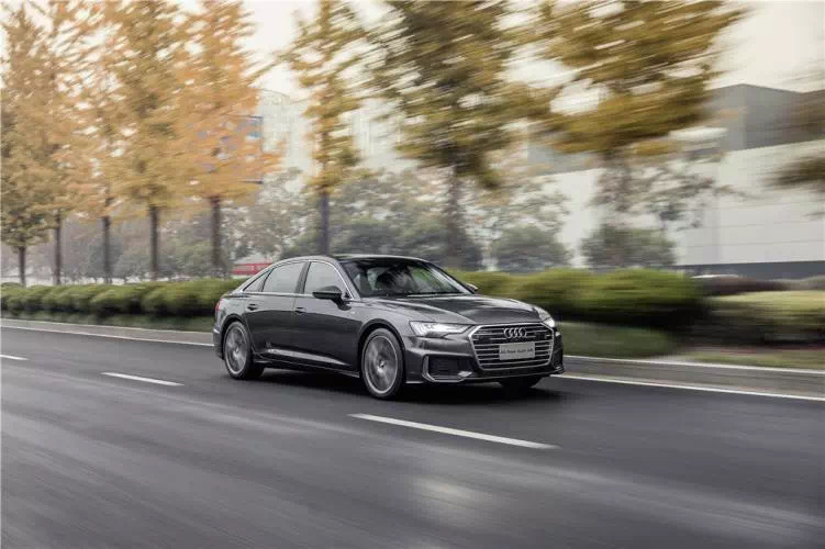 买奥迪a6首付多少,奥迪a6买什么颜色