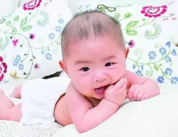 宝宝肌肤怎么护理,宝宝皮肤保养小技巧