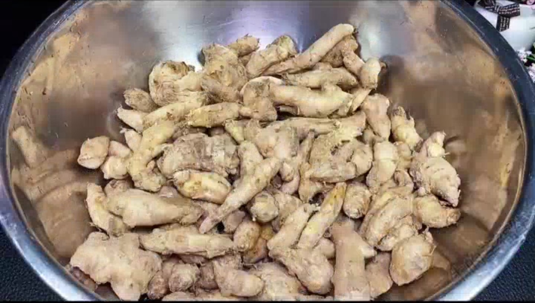 老奶奶腌制萝卜干独家秘诀,民间秘方腌制姜片介绍一下