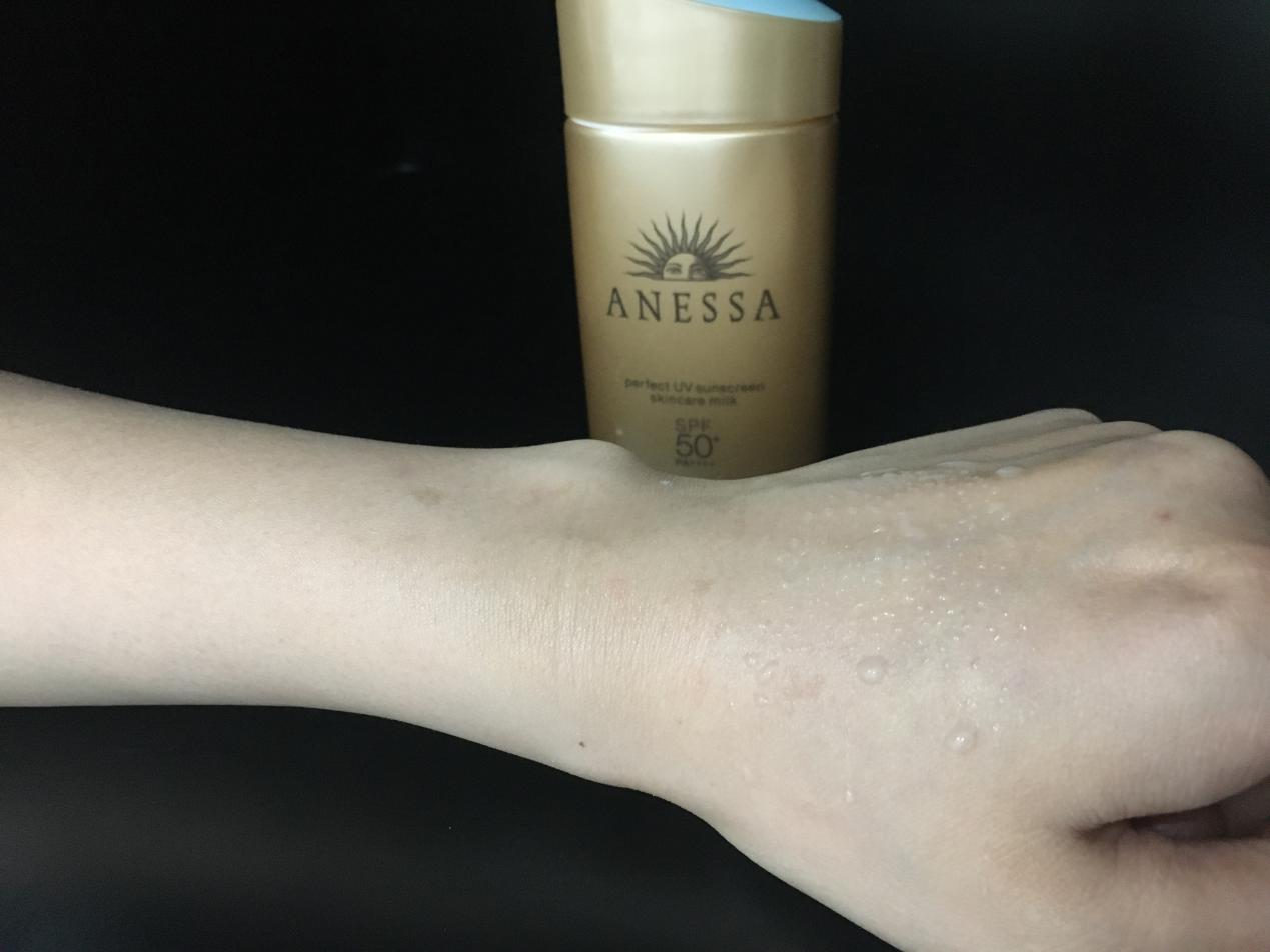 温和保湿防护乳,清爽高倍防护乳