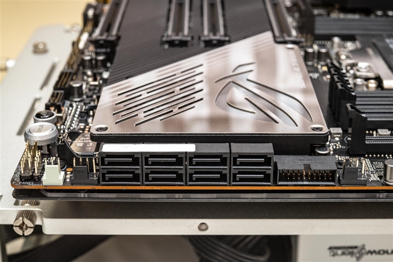 AMD64核心撕裂者3990X深度测试