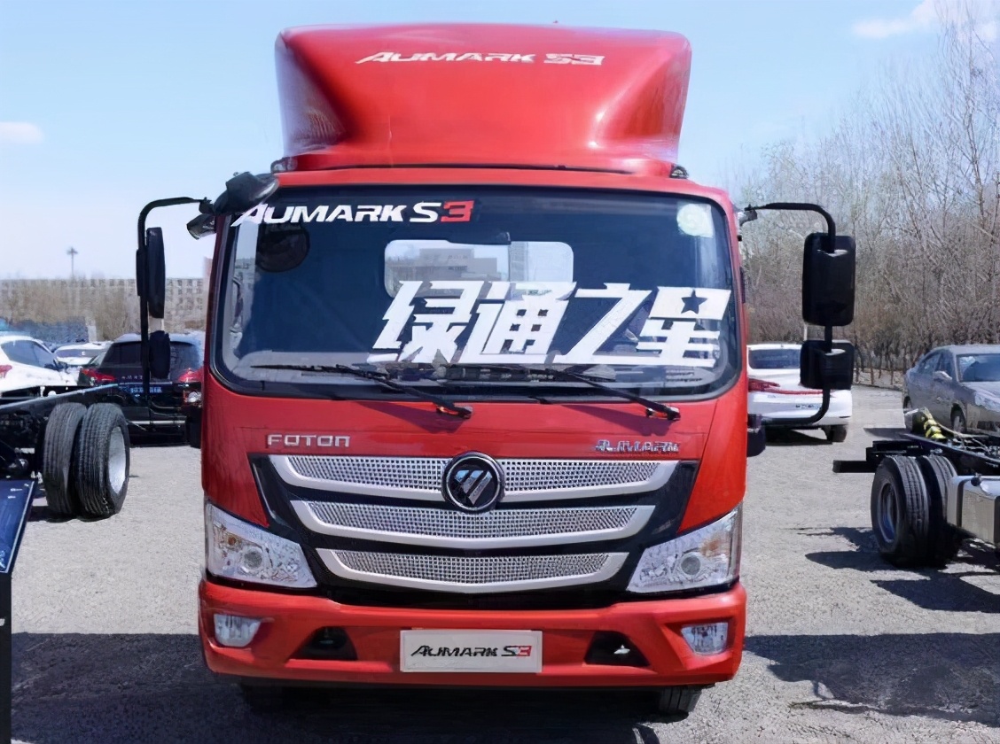 福田欧马可排半轻卡,欧马可属于福田的高端车吗