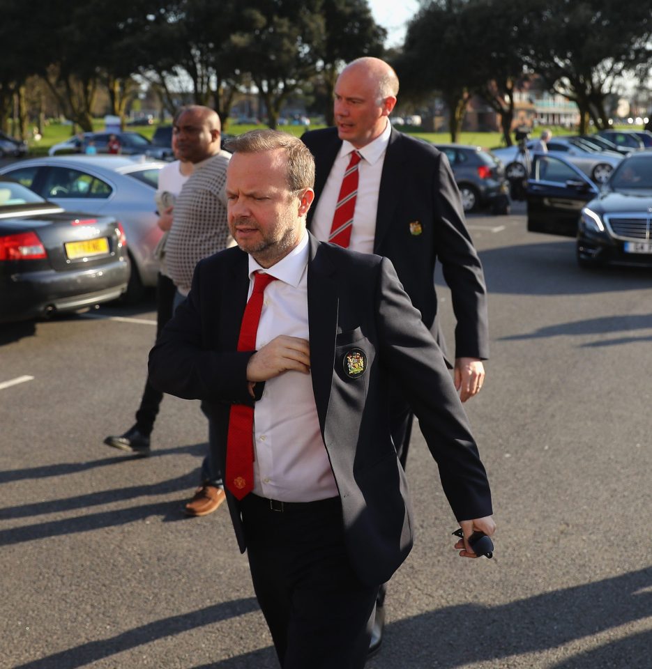 曼联压价手段奏效？特莱斯质疑波尔图要价过高！1200万更合理