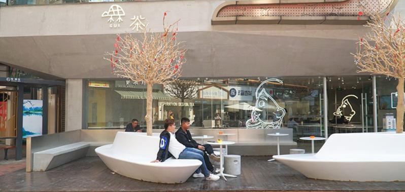 桂林奶茶店探店拍照,性冷淡风奶茶店拍照墙布置