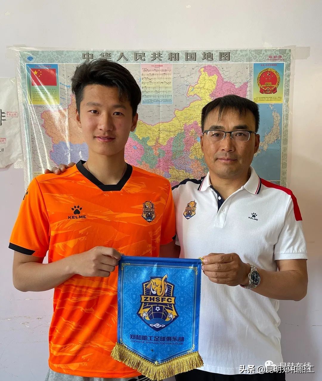 官宣|朱欧杰签约昆明郑和船工足球俱乐部