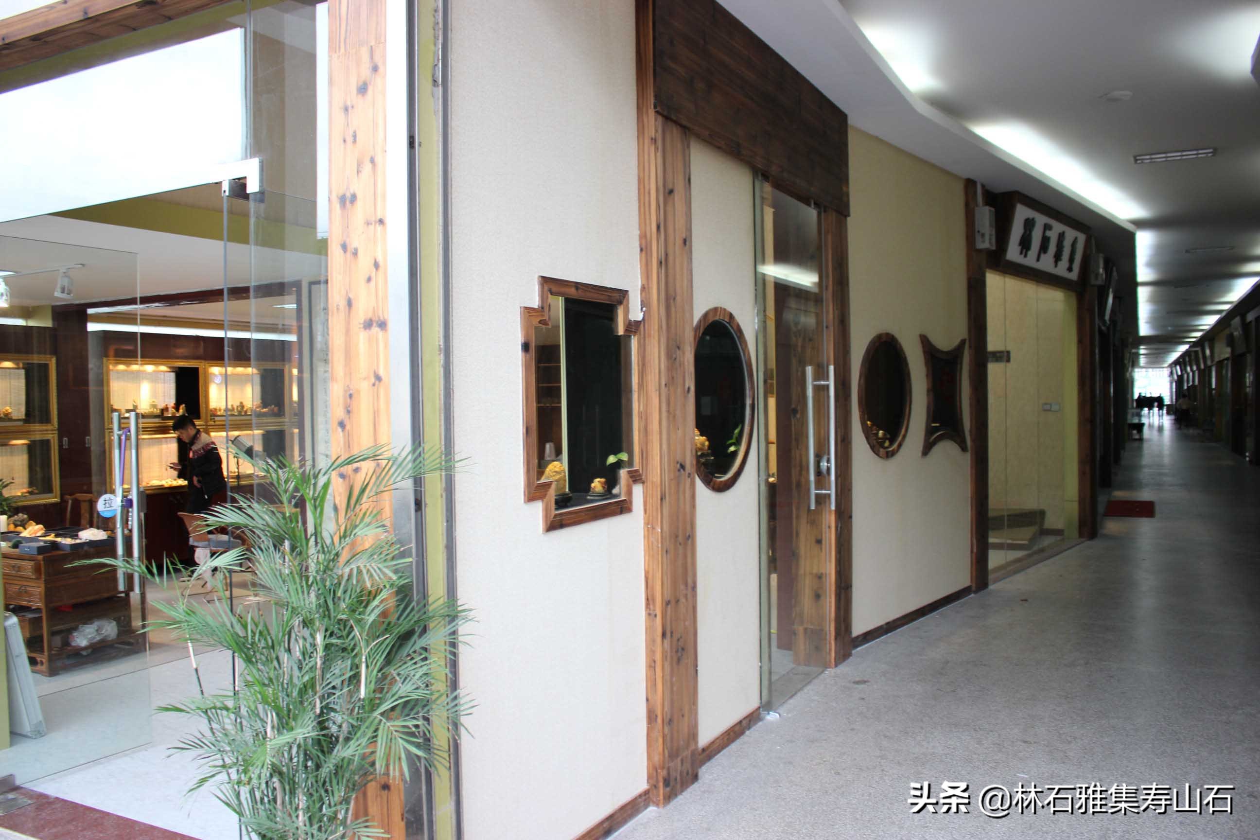 老挝田黄石产地在哪里,老挝田黄石带朱砂