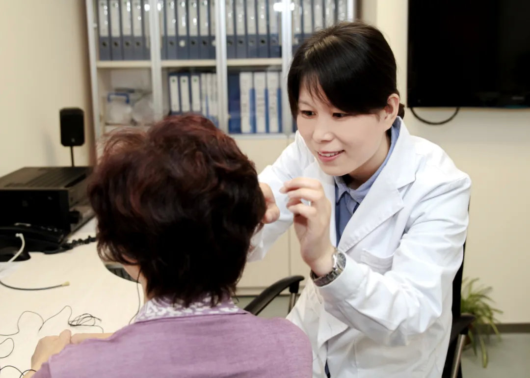 从网上买助听器靠谱吗,买助听器会被坑吗