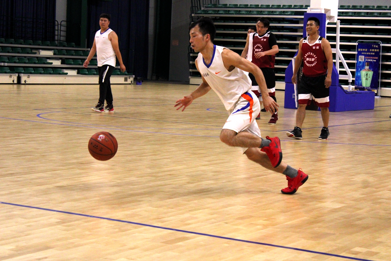 江西省篮球联赛南昌对阵上饶,赣州vs南昌篮球四强赛