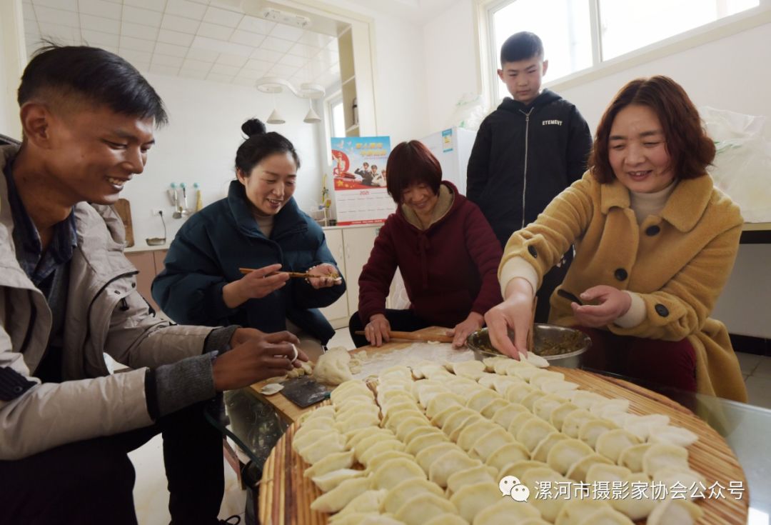 抗击新冠疫情专题展,抗击疫情专题展开展