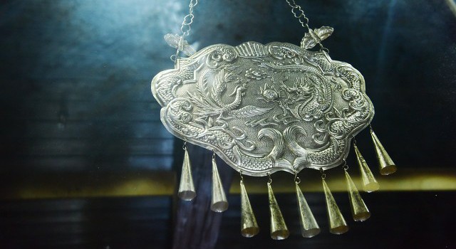 足金跟银饰一起佩戴,佩戴银饰有什么讲究禁忌