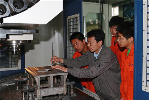 如何看待周浩放弃读北大,周浩放弃北大读技校