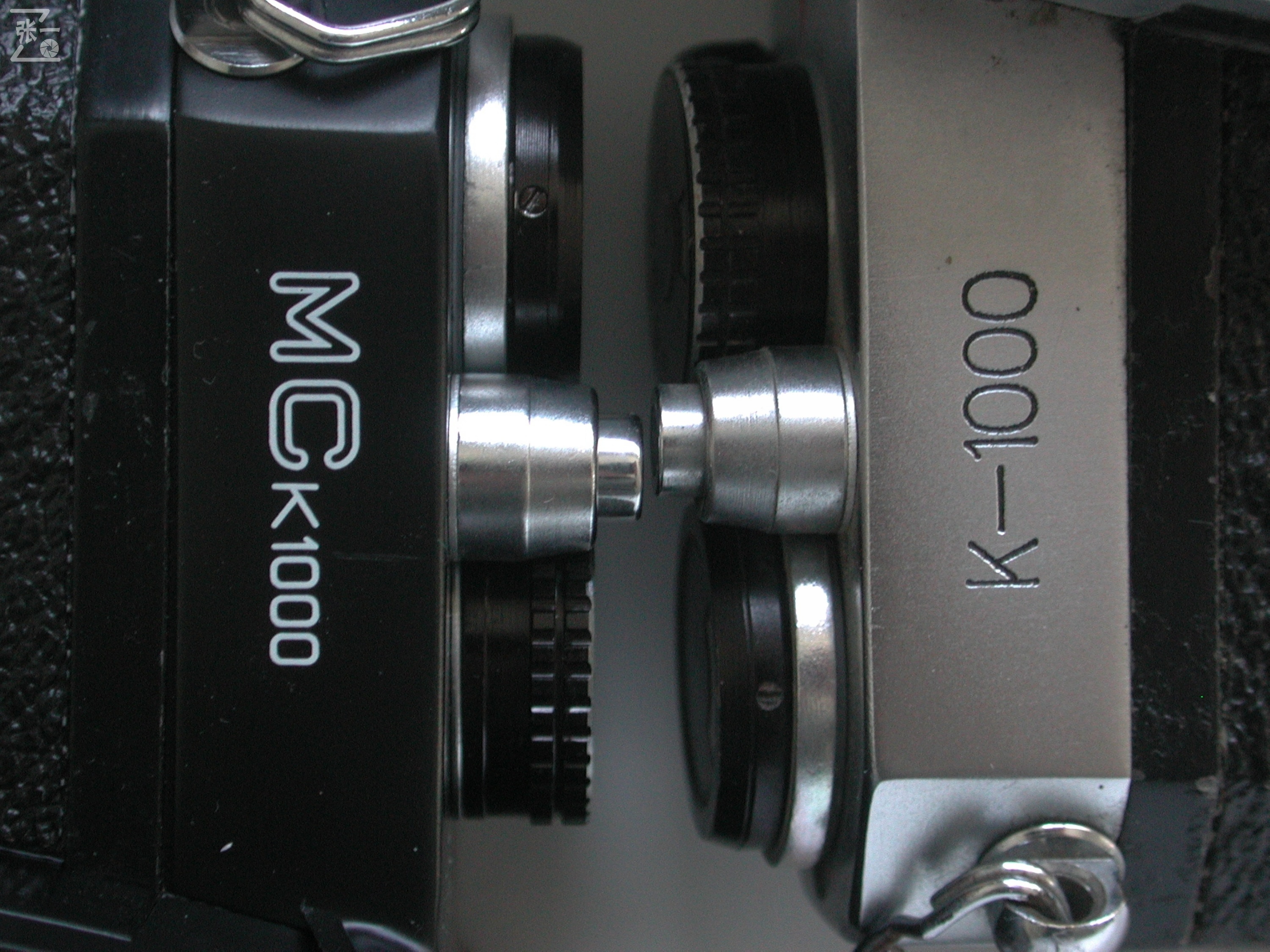 中国重庆生产的明佳MingcaMCK1000单反照相机