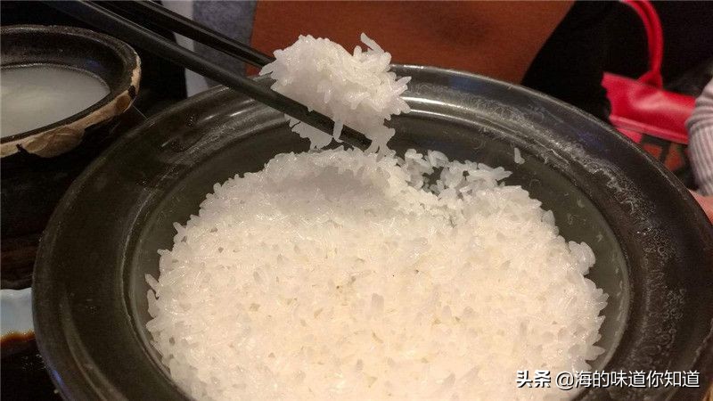 米饭发粘发硬？加这两样东西，蒸出来的米饭粒粒醇香哦~