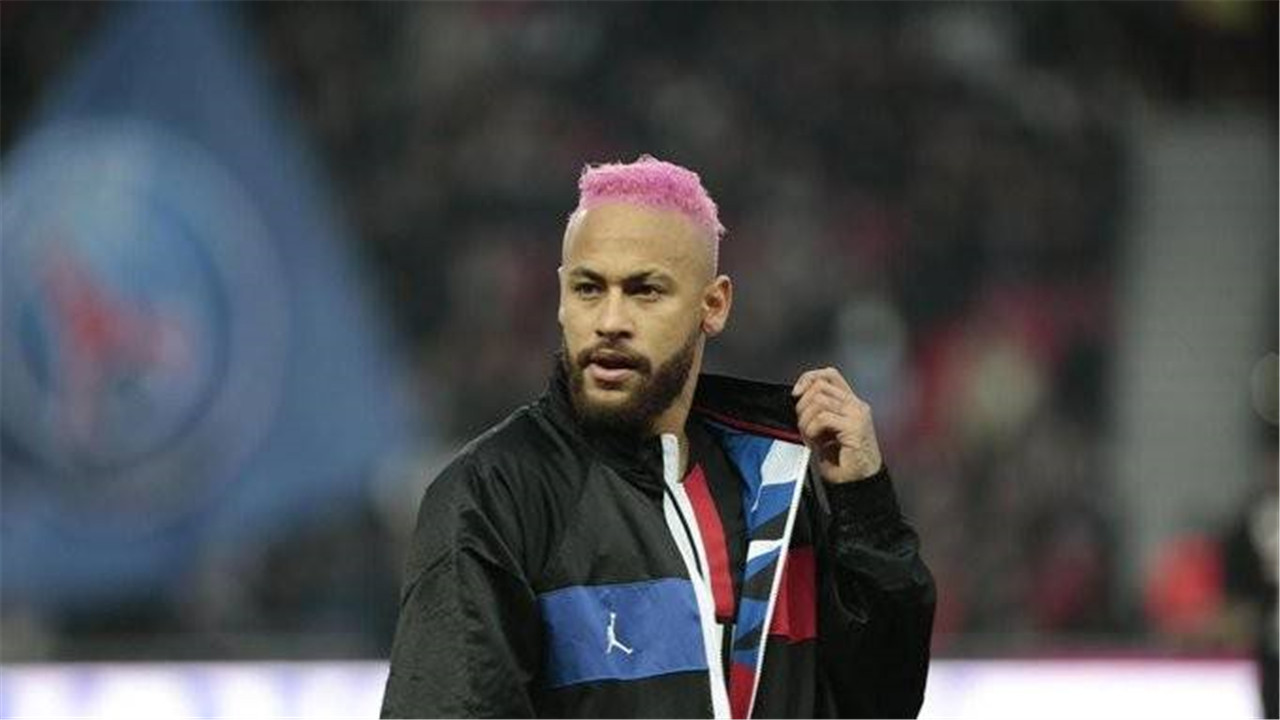 内马尔被铲倒名场面,内马尔被恶意三连踢