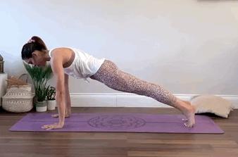 初学者练瑜伽在家要常练哪些动作,初学练瑜伽的基本动作和图