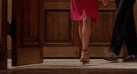 相比美女黑丝.古代男人更爱高跟鞋？高跟鞋发展史有多奇葩？