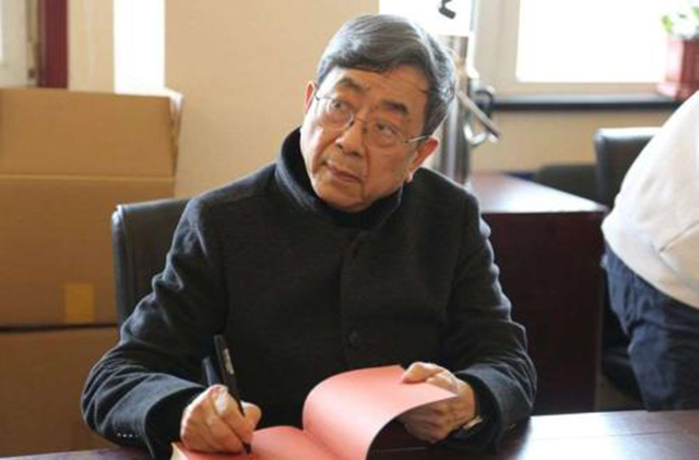 陈丹青评价余秋雨金庸,陈丹青为何对余秋雨嗤之以鼻