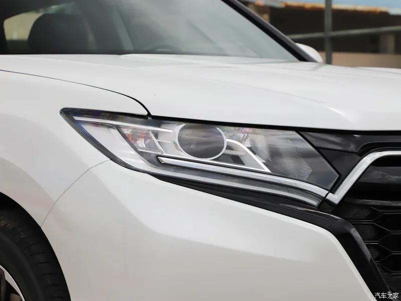 四年的本田urv还值得购买吗,本田ur-v后排头部空间实测