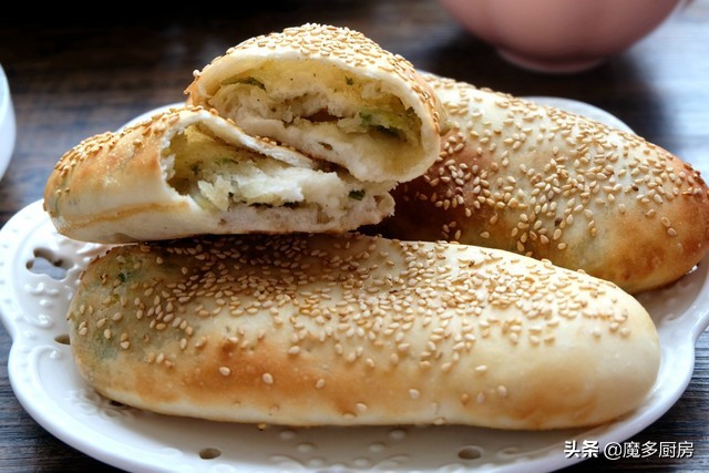 做出来的烧饼想要酥脆怎么和面,烧饼也能自己做和面有讲究