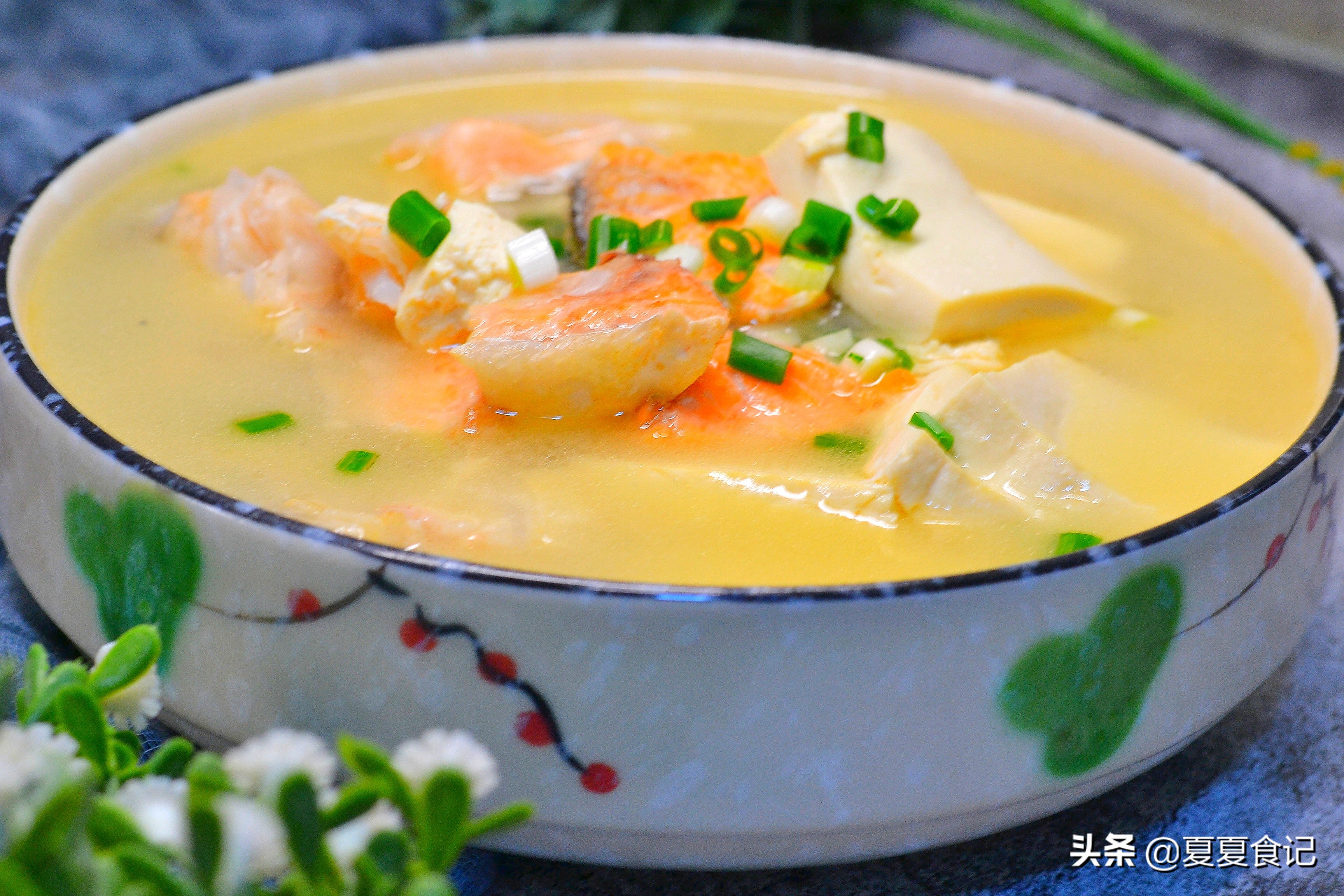 三文鱼汤和鲫鱼汤,三文鱼和鲫鱼汤可以一起吃吗