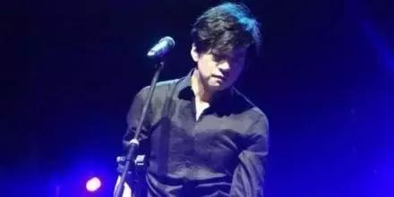 李健清华大学唱功,斯文理工男李健