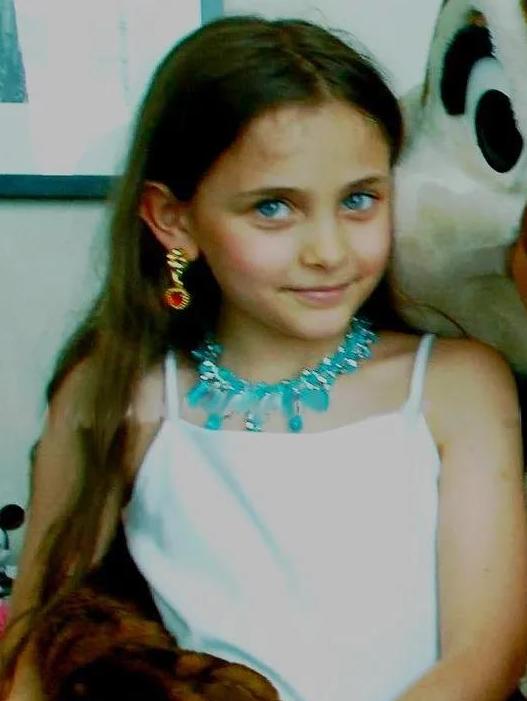 从天之骄女到卑微下跪,迈克尔杰克逊的儿女现状