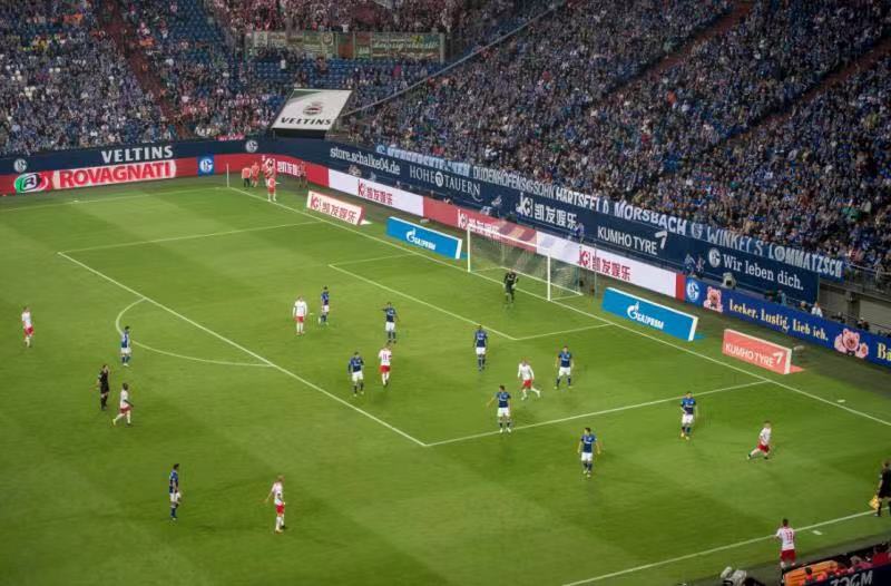 盘点世界足坛五大忠魂，罗马王子领衔，一城终老