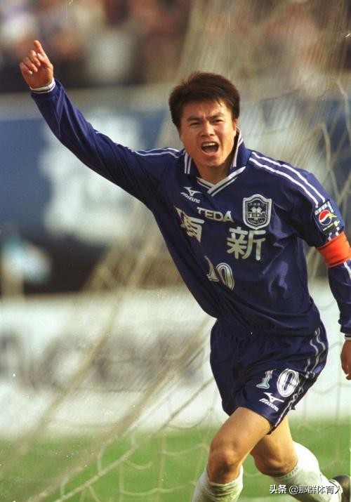 天津足球球迷冲进球场,天津球迷到如皋