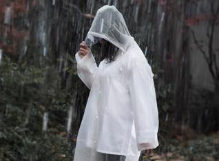 牛人自制发明浇水神器 (自制自动浇水神器)