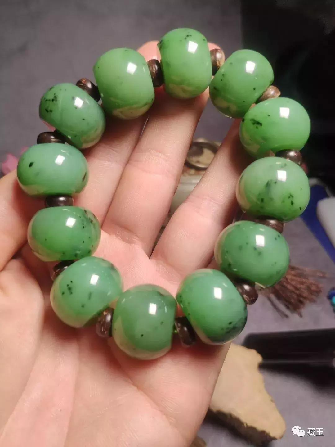 玛纳斯碧玉的优缺点,碧玉如何辨别优劣