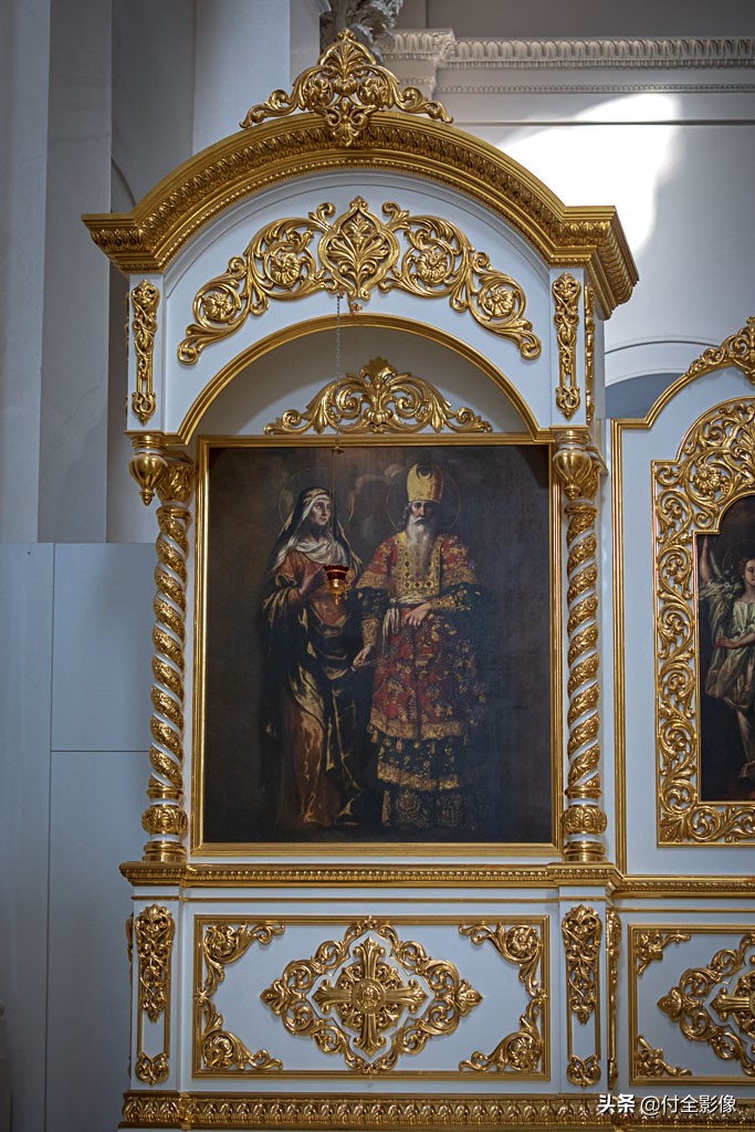 斯莫尔尼修道院主教,斯莫尔尼宫的宫殿