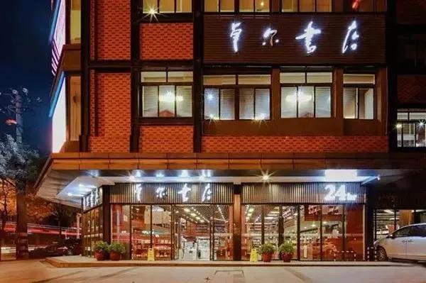 湖北首富都干什么,湖北首富采访视频