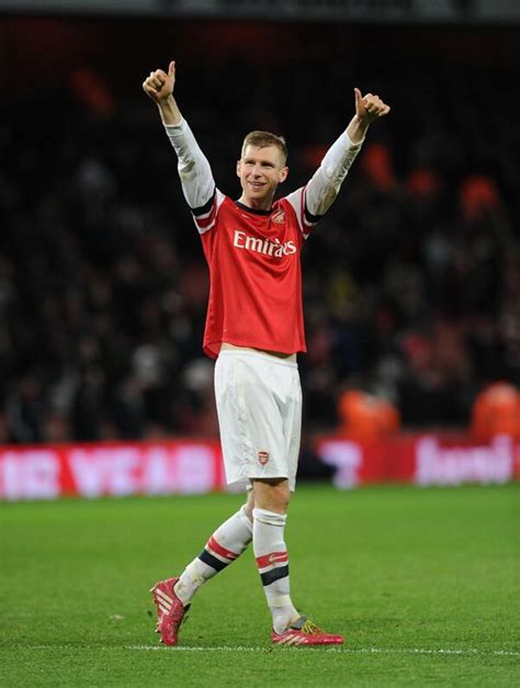 转身没伊布姥爷快,因前队友自杀陷入抑郁,世界杯还被博阿滕顶替