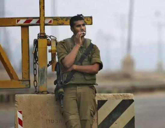 部队明令禁止吸烟吗,军人吸烟有何作用